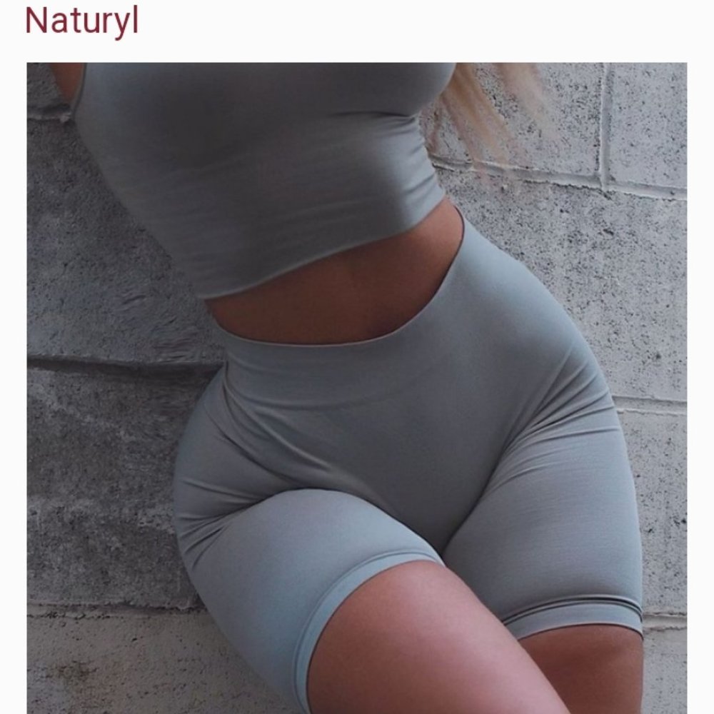 🆕 Naturyl Basic Biker Shorts Concrete